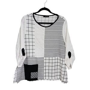 Moonlight top black & white abstract patchwork crinkle roll tab sleeves L